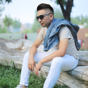 二次元美女18🚫隐私免费
